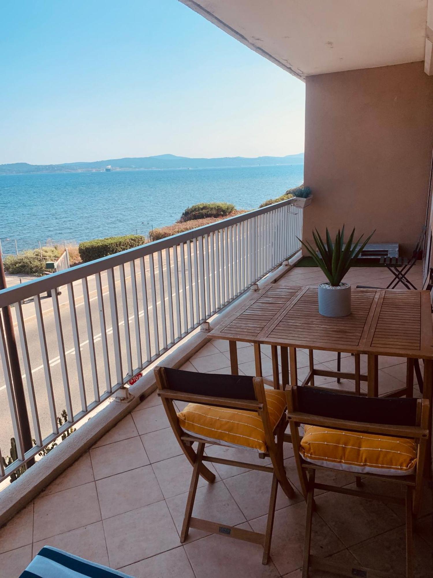 Le Latania Apartment Sainte-Maxime Exterior foto